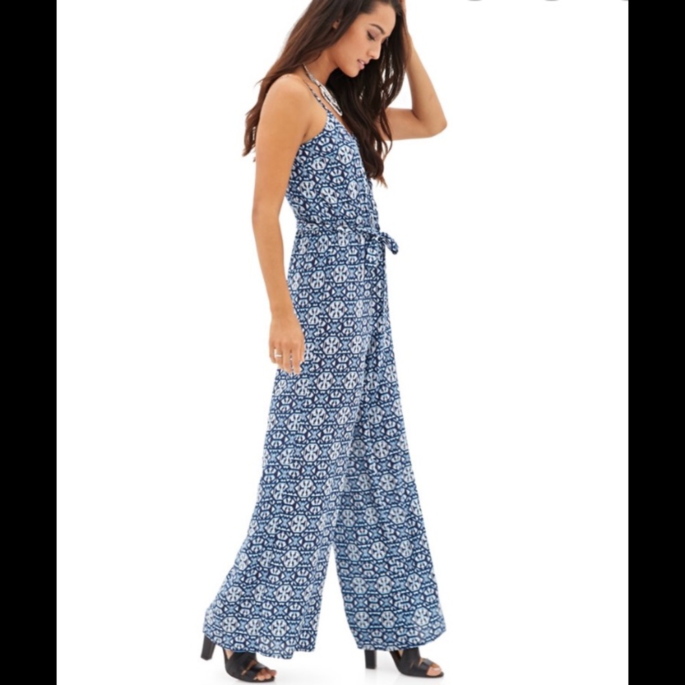 Forever 21 Jumpsuit like new